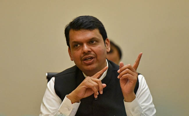 महाराष्ट्र में जल्द लागू होगा मराठा आरक्षण, CM फडणवीस बोले - जश्न की करें तैयारी महाराष्ट्र में जल्द लागू होगा मराठा आरक्षण, CM फडणवीस बोले - जश्न की करें तैयारी