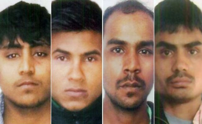निर्भया गैंगरेप : सुप्रीम कोर्ट ने खारिज की दोषियों को तुरंत फांसी देने वाली याचिका निर्भया गैंगरेप : सुप्रीम कोर्ट ने खारिज की दोषियों को तुरंत फांसी देने वाली याचिका