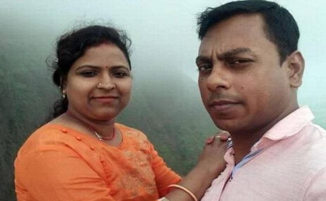 महाराष्ट्र : सेल्फी लेते समय 500 फुट गहरी खाई में गिरी महिला, मौत महाराष्ट्र : सेल्फी लेते समय 500 फुट गहरी खाई में गिरी महिला, मौत