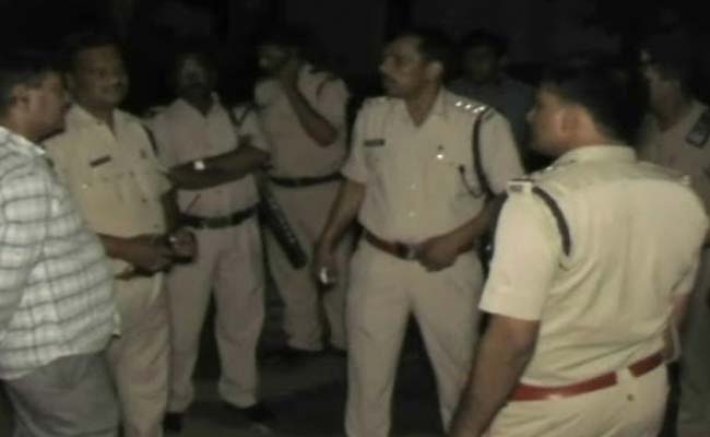 मध्यप्रदेश: सेना के अधिकारी के घर में घुसकर लूट मध्यप्रदेश: सेना के अधिकारी के घर में घुसकर लूट