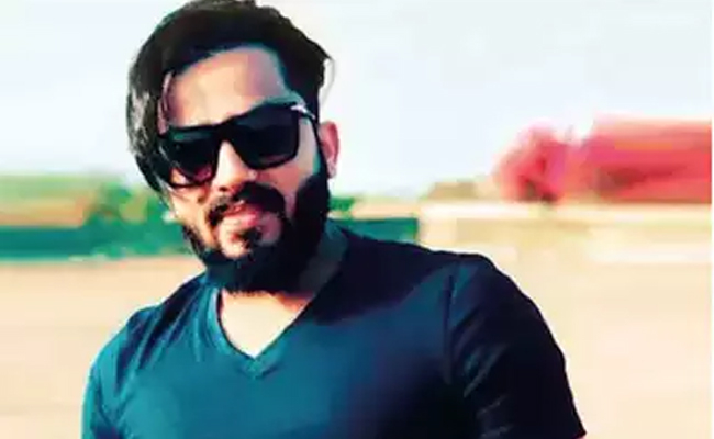 ठाणे : एक्सरसाइज करते बिजनेसमैन प्रतीक परदेशी की मौत ठाणे : एक्सरसाइज करते बिजनेसमैन प्रतीक परदेशी की मौत