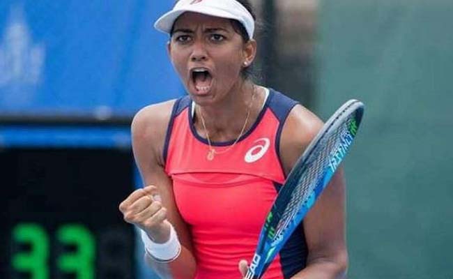 रिया और करमन ने जीते अपने मुकाबले रिया और करमन ने जीते अपने मुकाबले