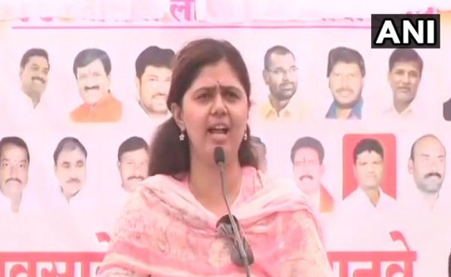 पंकजा मुंडे का विवादित बयान - राहुल गांधी के शरीर पर बम बांध.... पंकजा मुंडे का विवादित बयान - राहुल गांधी के शरीर पर बम बांध....