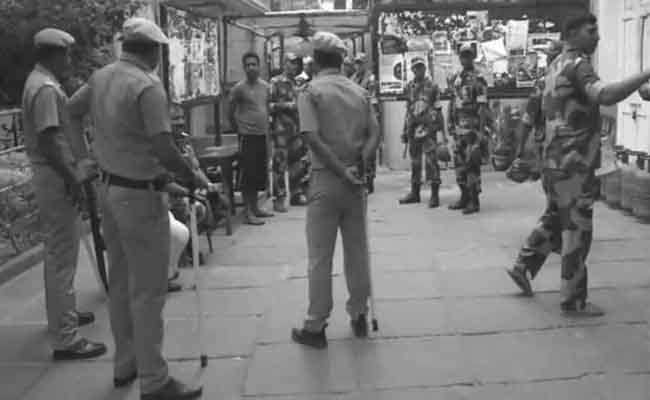 लोकसभा चुनाव परिणाम के बाद हिंसा से उबल रहा बंगाल लोकसभा चुनाव परिणाम के बाद हिंसा से उबल रहा बंगाल