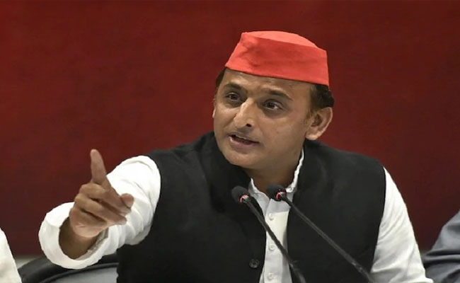 भाजपा तानाशाही से सरकार चलाकर अपना लोकतंत्र चला रही है: अखिलेश भाजपा तानाशाही से सरकार चलाकर अपना लोकतंत्र चला रही है: अखिलेश