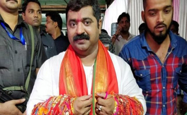 मोदी के जन्मदिन पर कदम ने लिया काशी यात्रा का संकल्प मोदी के जन्मदिन पर कदम ने लिया काशी यात्रा का संकल्प