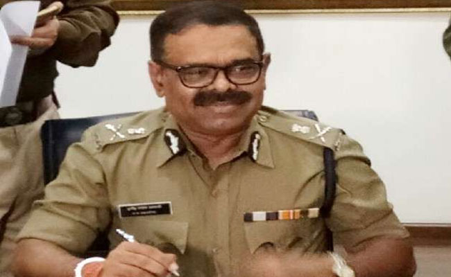 नक्सल प्रभावित क्षेत्र में पहली बार उपचुनाव शांतिपूर्ण हुआ सम्पन्न- अवस्थी नक्सल प्रभावित क्षेत्र में पहली बार उपचुनाव शांतिपूर्ण हुआ सम्पन्न- अवस्थी