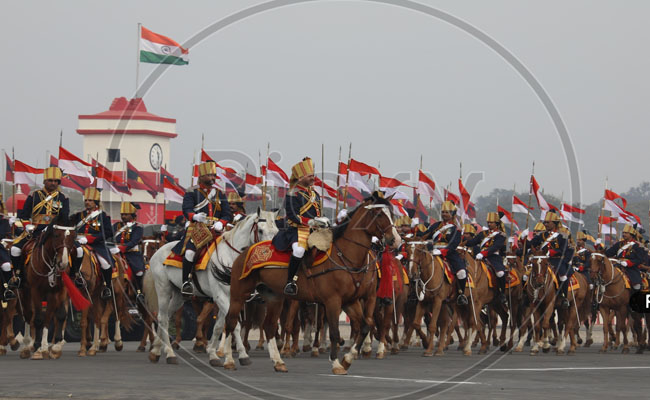 दारूल उलूम के बुर्ज पर लहराता तिरंगा बनेगा देवबंद की शान दारूल उलूम के बुर्ज पर लहराता तिरंगा बनेगा देवबंद की शान