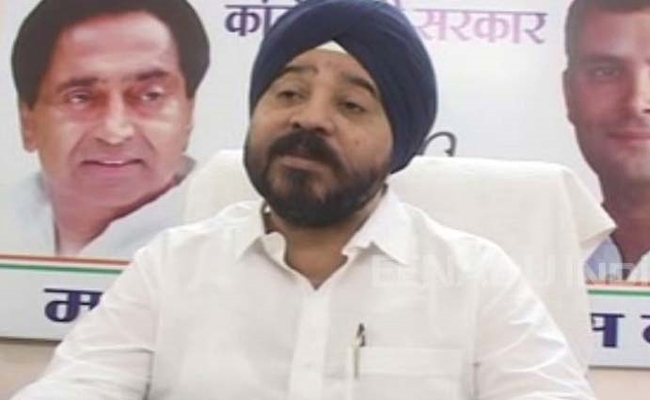 भाजपा अग्नि पीडित मामले में कर रही राजनीति : सलूजा भाजपा अग्नि पीडित मामले में कर रही राजनीति : सलूजा