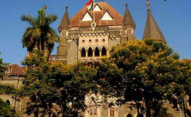 बॉम्बे उच्च न्यायालय ने सीएए के खिलाफ जनहित याचिका की सुनवाई से किया इन्कार बॉम्बे उच्च न्यायालय ने सीएए के खिलाफ जनहित याचिका की सुनवाई से किया इन्कार