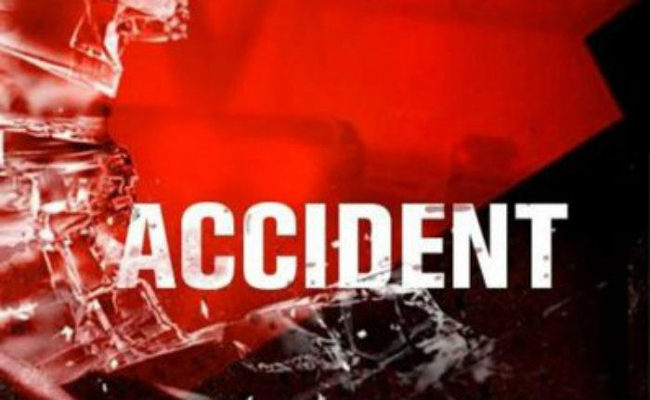 महाराष्ट्र : पुणे-बेंगलुरू राष्ट्रीय राजमार्ग पर भीषण सड़क हादसा, 2 लोगों की मौत महाराष्ट्र : पुणे-बेंगलुरू राष्ट्रीय राजमार्ग पर भीषण सड़क हादसा, 2 लोगों की मौत