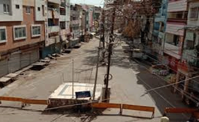 कोरोना संकट : भोपाल, इंदौर और उज्जैन सील किए गए कोरोना संकट : भोपाल, इंदौर और उज्जैन सील किए गए