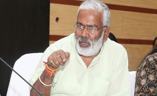 कांग्रेस ने देश लूटा और सपा ने यूपी को किया कंगाल : स्वतंत्रदेव सिंह कांग्रेस ने देश लूटा और सपा ने यूपी को किया कंगाल : स्वतंत्रदेव सिंह