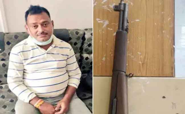 लखनऊ गैंगस्टर विकास दुबे की दो बंदूकों के साथ दो आरोपी गिरफ्तार लखनऊ गैंगस्टर विकास दुबे की दो बंदूकों के साथ दो आरोपी गिरफ्तार