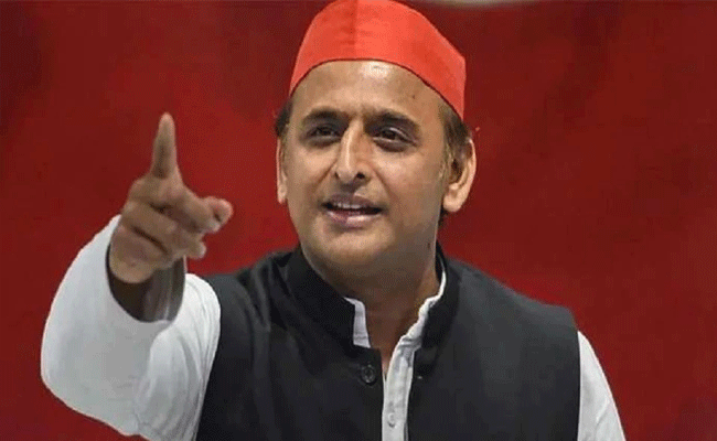 अखिलेश बोले, श्मशान कब्रिस्तान में जगह नहीं अखिलेश बोले, श्मशान कब्रिस्तान में जगह नहीं